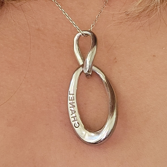 CHANEL Sterling silver necklace - Picture 2 of 4